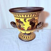 Raro vaso krater greco in terracotta con scene mit