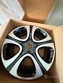 Kit  cerchi in lega da 16 per Fiat 500 l e 500 x