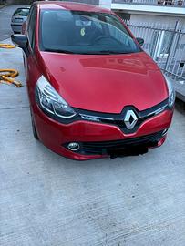 Renault Clio 1.5 90CV Costume national