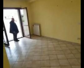 Borghesiana bilocale con terrazzo e posto auto