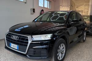 Audi Q5 35 TDI quattro S tronic Business Sport 201