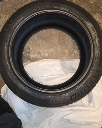 gomme estive michelin primacy 4  235/45 R18 98w