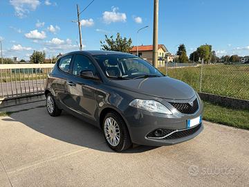 Lancia Ypsilon neopatentati 
