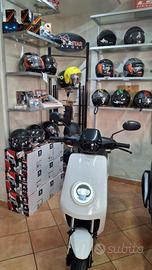 SCOOTER ELETTRICO NIU MQI 50
