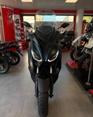 Yamaha X-Max 300 Tech Max