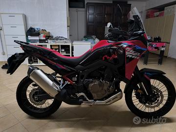Africa Twin ES 2025