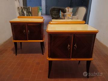 Coppia di comodini anni 50