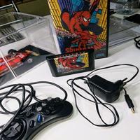SEGA MEDA DRIVE SPIDERMAN +CONTROLLER+ALIMENTATORE