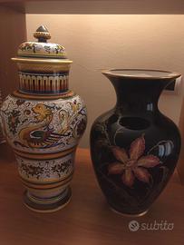 Vaso originale di Deruta e vaso di porcellana bava