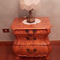 Mobili in legno massello