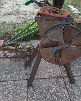 seminatrice e zappatrice da giardino 