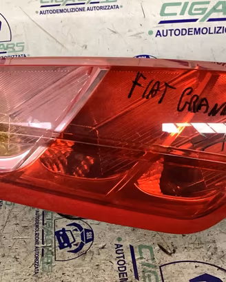 FIAT GRANDE PUNTO 5 PORTE - FARO POSTERIORE SINIST