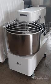 Impastatrice 40 KG doppia velocità Trifase