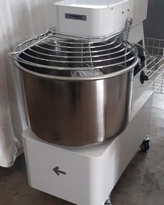Impastatrice 40 KG doppia velocità Trifase