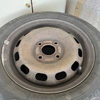 8 gomme con cerchioni in ferro ford