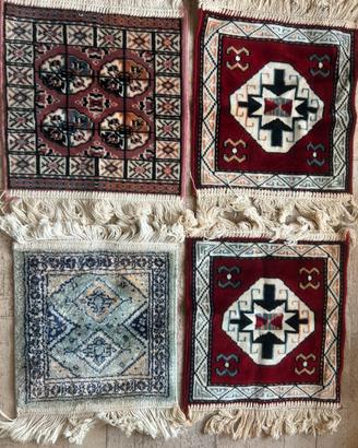 Mini tappeti con frange