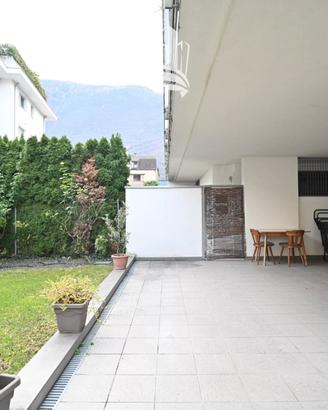 Trilocale con giardino e garage