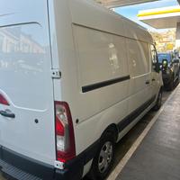 Nissan interstar