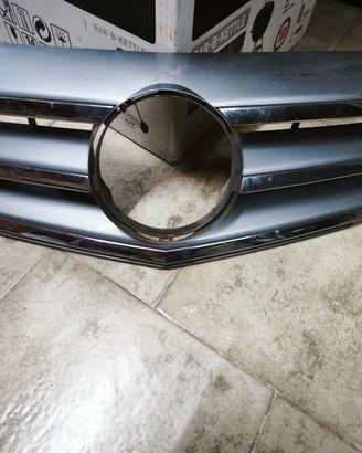 griglia radiatore anteriore  Mercedes B180CDI