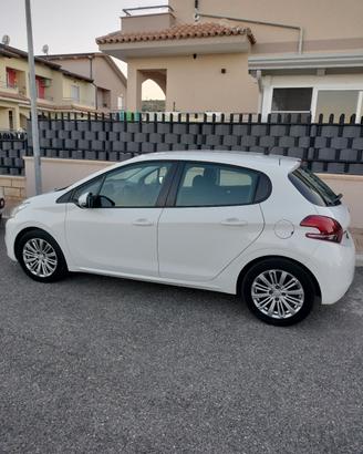 Peugeot 208 Active diesel 