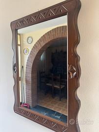 Specchio in legno
