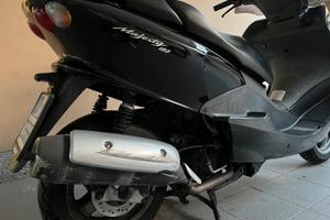 Scooter majesty 180