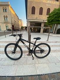 Bici MTB Cross 29" – 24V – NERO/BIANCO – Come Nuov