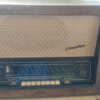 Radio vintage  "Concertino " della Telefunken 