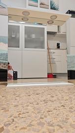 Specchiera da bagno con faretti