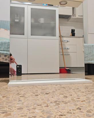 Specchiera da bagno con faretti