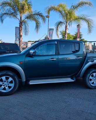 Mitsubishi L200 2.5 DI-D/136CV Double Cab Intense