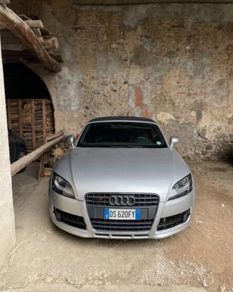 AUDI TT 8J 2.0 TFSI MK2 Roadster - Cabrio