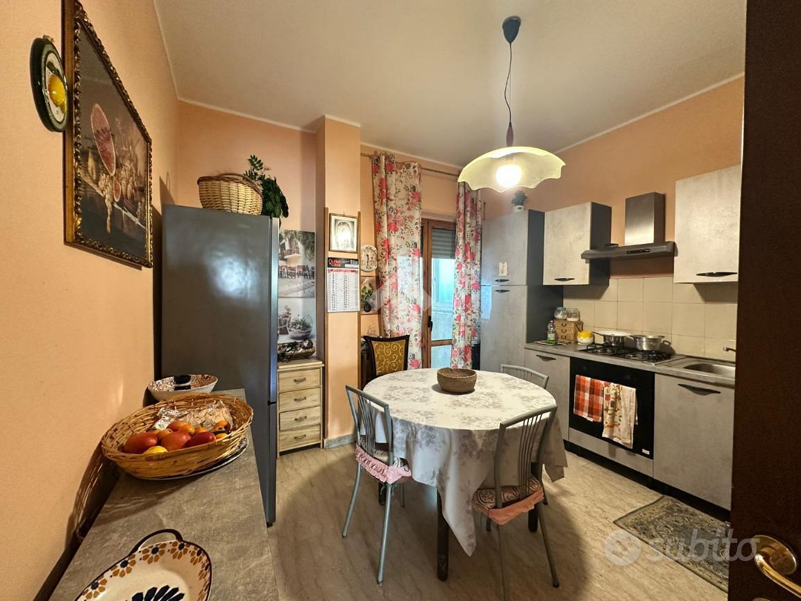 Apartment in Crotone, 48 alloggi, Vescovatello - Vista 4