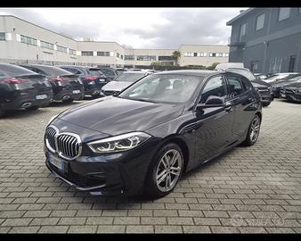BMW Serie 1 F40 - 118d Msport auto