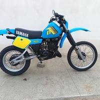 YAMAHA IT 465