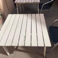 tavolo in legno da esterno