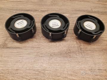 Altoparlanti "invisibili" (Attuatori acustici)