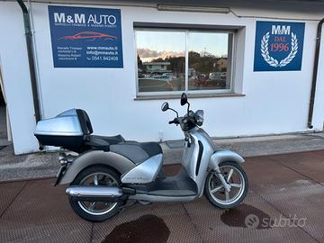 Aprilia Scarabeo 200 - 2023