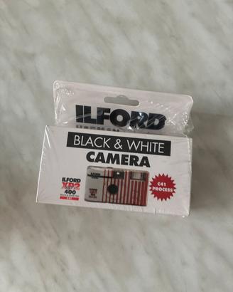 Black and white camera il ford  sigillata nuova