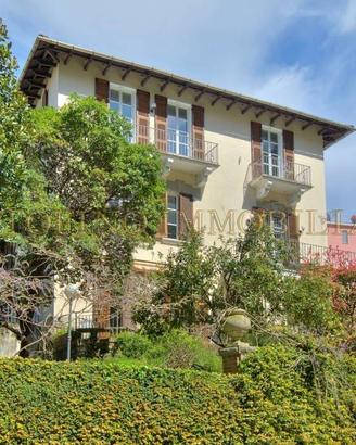 Appartamento di 175 m² con più di 5 locali a Rapal