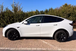 Tesla Model Y LR AWD 2022 Acceleration Boost + EAP