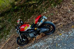 Ducati Monster 696