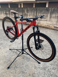 Scott scale 940 Tg. M (carbonio)