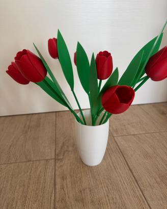 Tulipani con vaso stampati in 3D