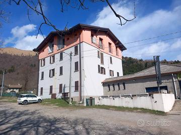 Attico / Mansarda di 80 m² con 2 locali a Sormano