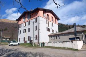 Attico / Mansarda di 80 m² con 2 locali a Sormano