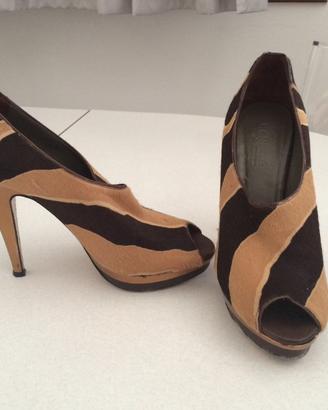 Scarpe con plateau e tacco dorato