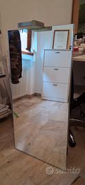 specchio da bagno in buone  condizioni mis