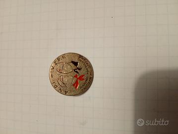 spilla commemorativa bilingue partigiana 