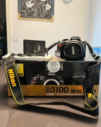 NIKON D3100 + 18-55 VR